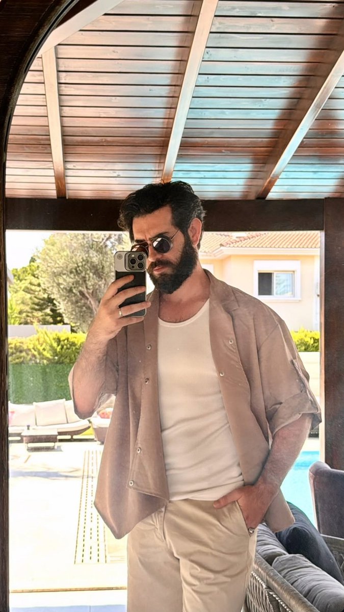 Çeşme Barışı döndü 😎

#BarışBaktaş