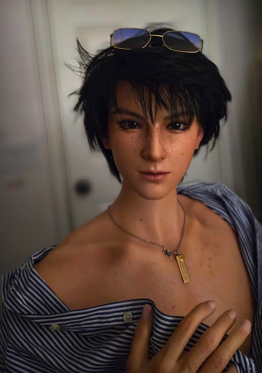 AllAbout_Ashton's tweet photo. There's this look you give Sebastian, one you don't show all the time, but when you do... it gives pause.
It feels as if you're trying to tell me that I can trust you too. 💜🤍
#DollPhoto #LowLighting #EyeContact #jiushengdoll #CompanionDoll #ラブドール #AnimeDoll #等身大ドール https://t.co/fJF0Glfjmg