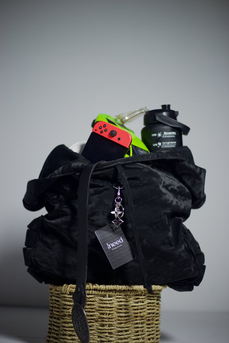 pelumi_faruk's tweet photo. I designed this bags called ‘CATCH FLIGHT BAGS’ You can check our instagram to see more of our bags ( ineed.brand) https://t.co/e1LZTM6Igv