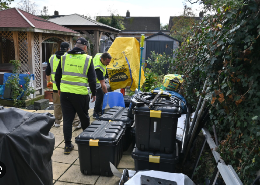 ecorubbishbris's tweet image. 🏢 Business owners — your rubbish is our responsibility!
 We offer office cleanouts, renovation debris removal, and regular waste pickups.
 Keep your space professional and clutter-free. #CommercialCleanup #OfficeJunkRemoval #BusinessCleanOut #WasteSo...
ecorubbishremovalbrisbane.com.au