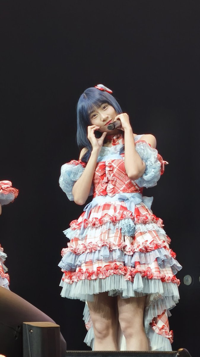 FirdausSaiful6's tweet photo. @A_MutheJKT48  Welcome back to Malaysia at Zepp lalaport KLP48 ANNIVERSARY CONCERT #KLP48BLOOM https://t.co/YfPh7Su9K3