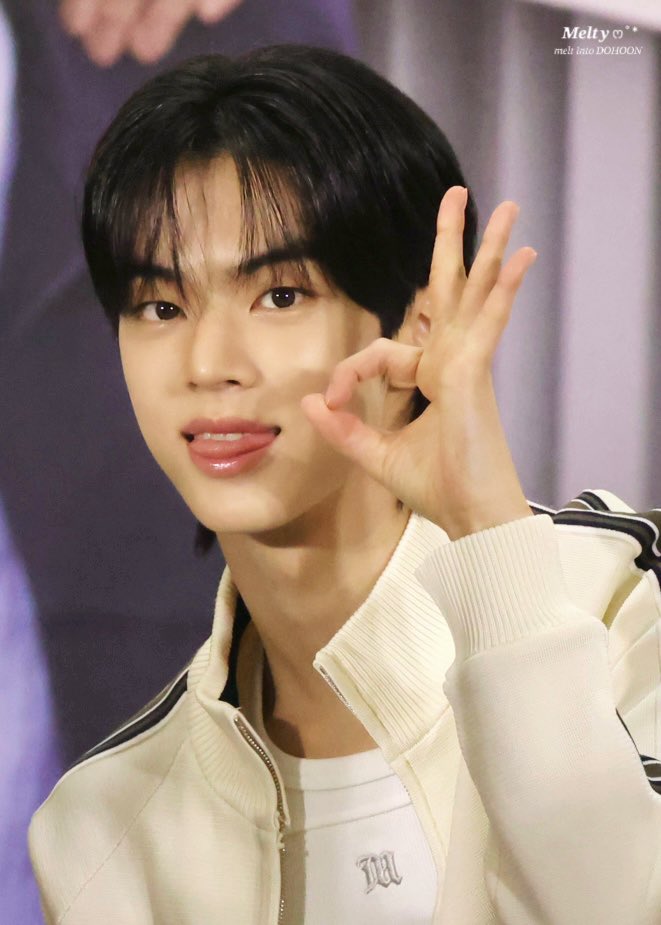 250817 공개 팬싸 pre

ㅂㄱㅅㅇ

#TWS #투어스 
#도훈 #DOHOON #ドフン