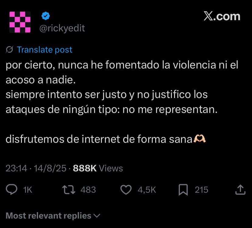 keylin_tr's tweet photo. Es broma verdad? Ay ay ay no le soporto https://t.co/3XOqjYGIVr