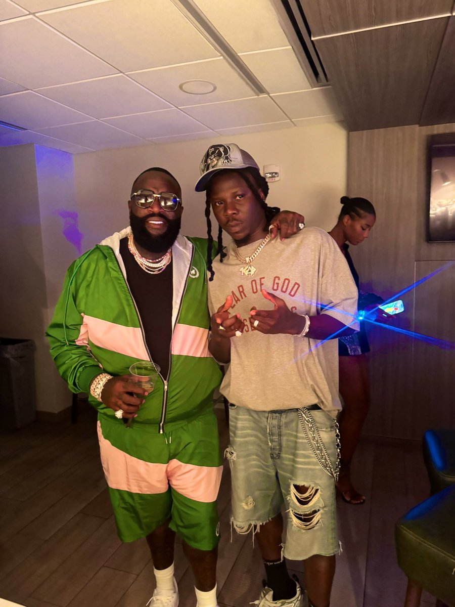 BhimNativesGh's tweet photo. 📸 Stonebwoy and Rick Ross in Miami 🇺🇸. https://t.co/kAo28nrQBf
