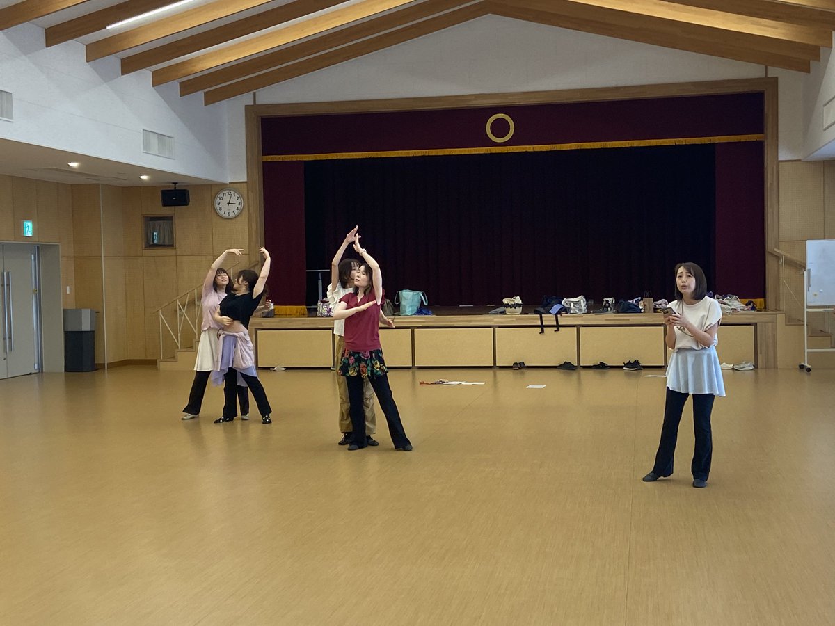 夏休み明け🌻
本日のエールは、男役と女役に分かれて振り付けです！🕺
おしゃれな振り付けに一同感動！！
ぜひお楽しみに〜！！