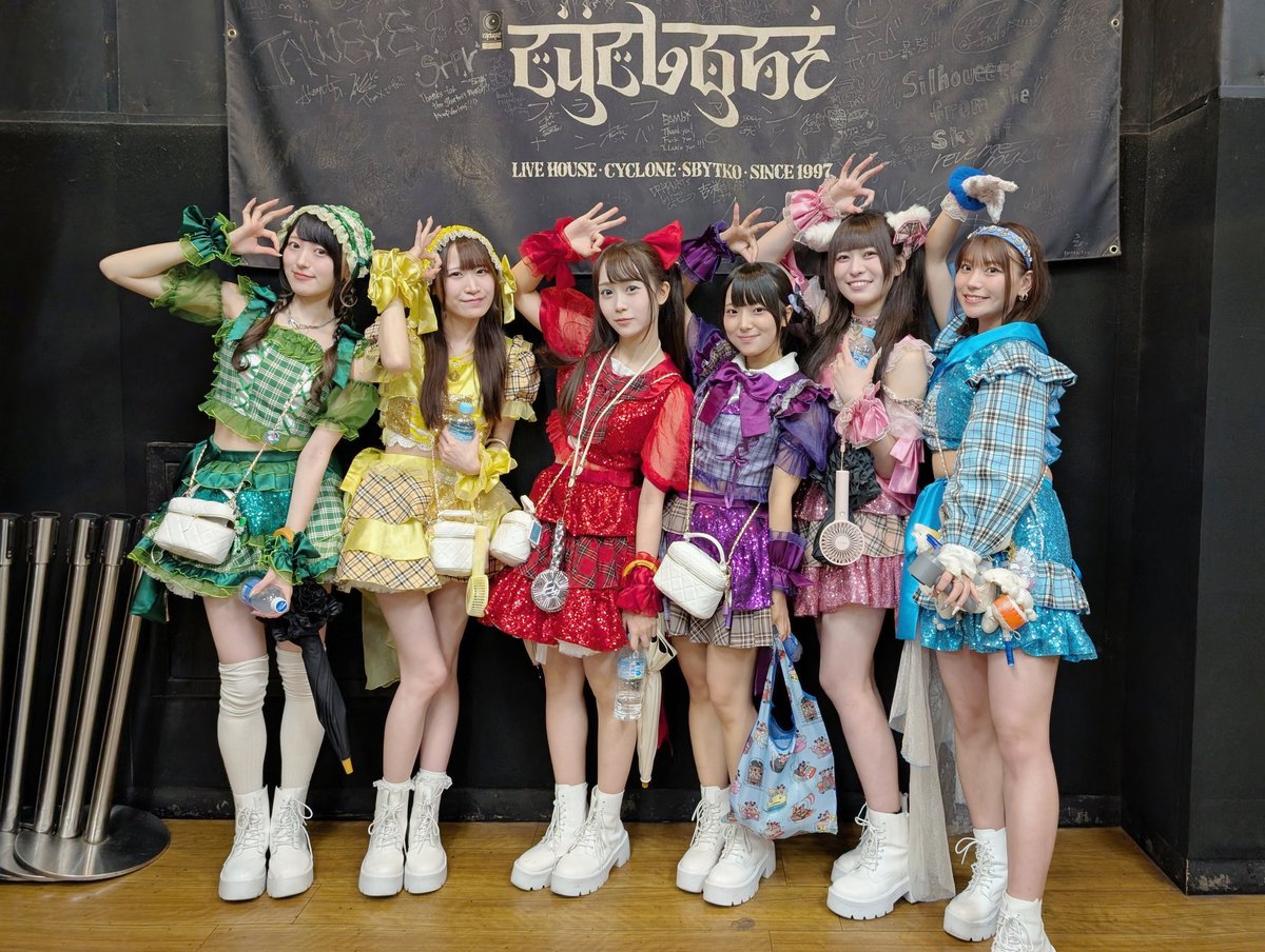 L/INE LIVE アイドル 集合写真