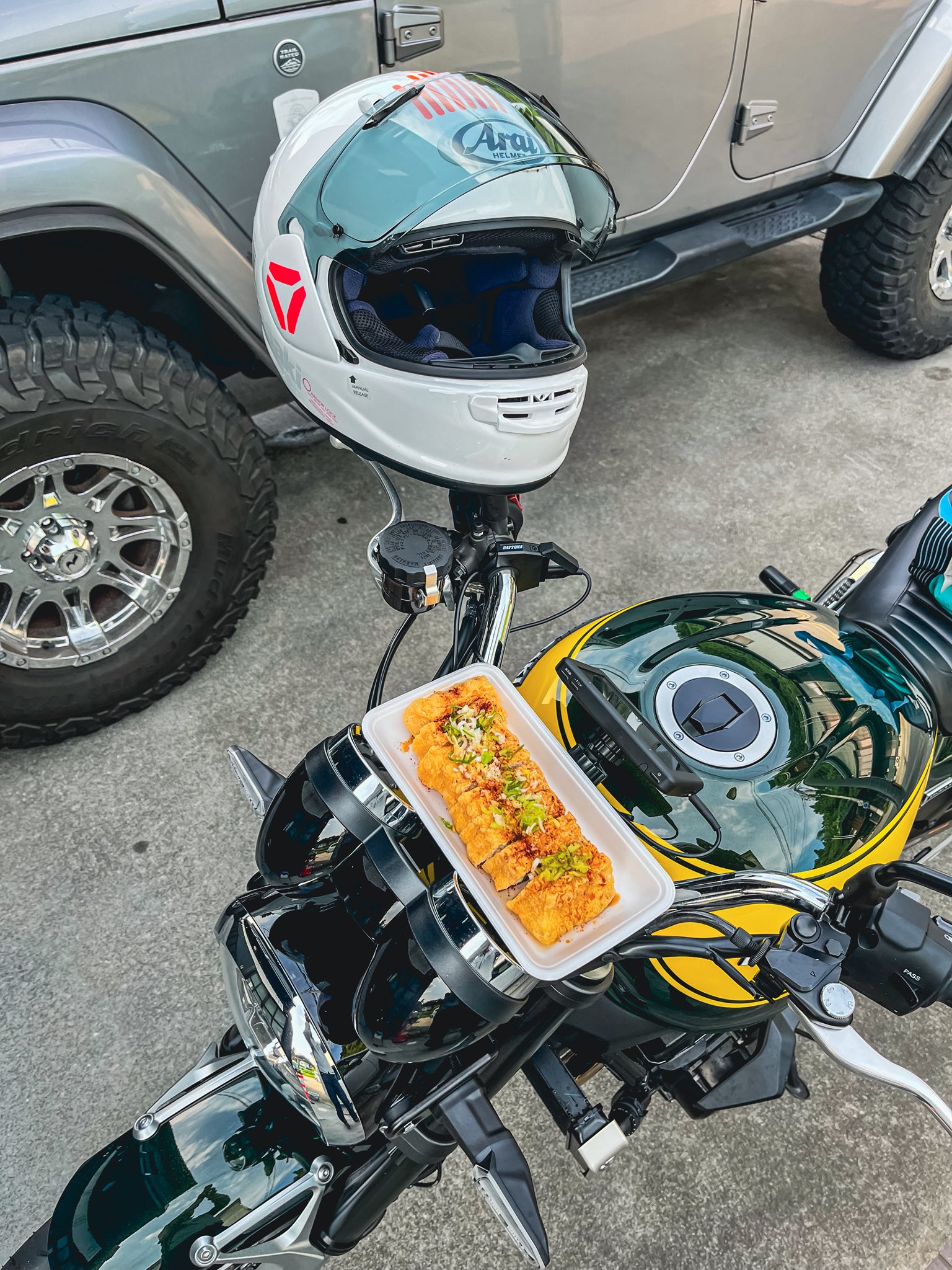 R800 (@AOIYURI3) / X