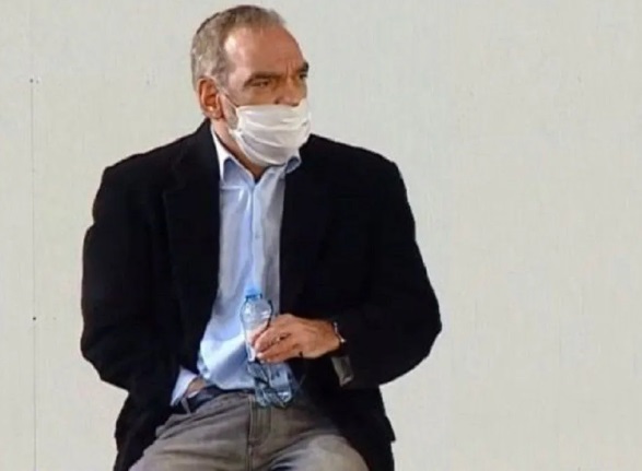 PREMIO MAMADERA: Fernando Iglesias a un paso de ser elegido como Embajador de algún país. 10 lucas verdes, vida de arriba ¿Qué tuvo que hacer? Mamar todo lo que disponga este gobierno y no criticar al peronismo interno de Scioli y Lavagnita. Un lujo