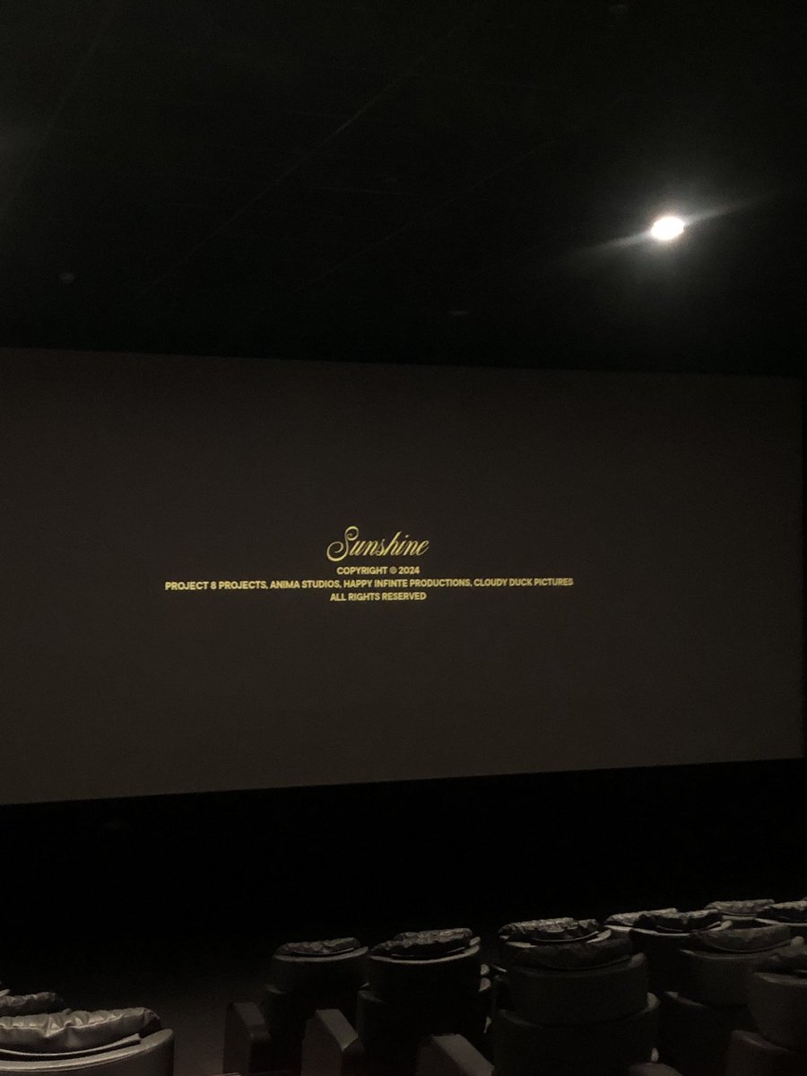 eyroooonnnn's tweet photo. FINALLYYY NAKAHABOL KAMI AT NAGETS NA NAMIN! 

Congratulations, sa very powerful movie! Direk @tonetjadaone @project8proj @MissMarisRacal 💖🤸‍♀️ 

#SunshineMovie #GetsKoNa #SunshineMovieAtSMCinemas #SMCinema https://t.co/w0RfrzwDFj