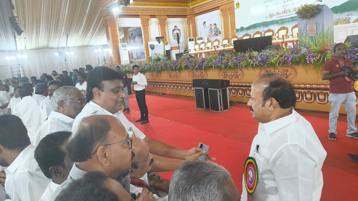 KVS. சீனிவாசன் (@srinivasansha13) on Twitter photo இன்று தருமபுரி மாவட்டத்திற்கு பல்வேறு அரசு நிகழ்ச்சி மற்றும் பல்வேறு நலத்திட்ட உதவிகளை வழங்க வருகை புரிந்த மாண்புமிகு #தமிழ்நாடு_முதலமைச்சர்*🏴🚩 அவர்களுடன் நிகழ்ச்சியில் கலந்து கொண்ட பொழுது🎊🎉 🏴🚩
<a href="/mkstalin/">M.K.Stalin - தமிழ்நாட்டை தலைகுனிய விடமாட்டேன்</a> <a href="/Udhaystalin/">Udhay - தமிழ்நாட்டை தலைகுனிய விடமாட்டேன்</a> <a href="/evvelu/">E V Velu - தமிழ்நாட்டை தலைகுனிய விடமாட்டேன்</a> <a href="/MRKPanneer/">MRK.Panneerselvam-தமிழ்நாட்டை தலைகுனிய விடமாட்டேன்</a> <a href="/OfficeOfKRP/">KR Periakaruppan தமிழ்நாட்டை தலைகுனிய விடமாட்டேன்</a> <a href="/arivalayam/">DMK</a> இன்று தருமபுரி மாவட்டத்திற்கு பல்வேறு அரசு நிகழ்ச்சி மற்றும் பல்வேறு நலத்திட்ட உதவிகளை வழங்க வருகை புரிந்த மாண்புமிகு #தமிழ்நாடு_முதலமைச்சர்*🏴🚩 அவர்களுடன் நிகழ்ச்சியில் கலந்து கொண்ட பொழுது🎊🎉 🏴🚩
<a href="/mkstalin/">M.K.Stalin - தமிழ்நாட்டை தலைகுனிய விடமாட்டேன்</a> <a href="/Udhaystalin/">Udhay - தமிழ்நாட்டை தலைகுனிய விடமாட்டேன்</a> <a href="/evvelu/">E V Velu - தமிழ்நாட்டை தலைகுனிய விடமாட்டேன்</a> <a href="/MRKPanneer/">MRK.Panneerselvam-தமிழ்நாட்டை தலைகுனிய விடமாட்டேன்</a> <a href="/OfficeOfKRP/">KR Periakaruppan தமிழ்நாட்டை தலைகுனிய விடமாட்டேன்</a> <a href="/arivalayam/">DMK</a>