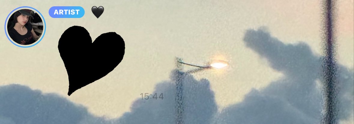 Octavia8018's tweet image. Love how bubble FONT makes every message feel so personal, as if Yeji wrote it just for me ✨ 
Her hand-drawn black hearts are my absolute favorite detail - so adorable! 🖤
#ITZYbubble  #bubbleFONT