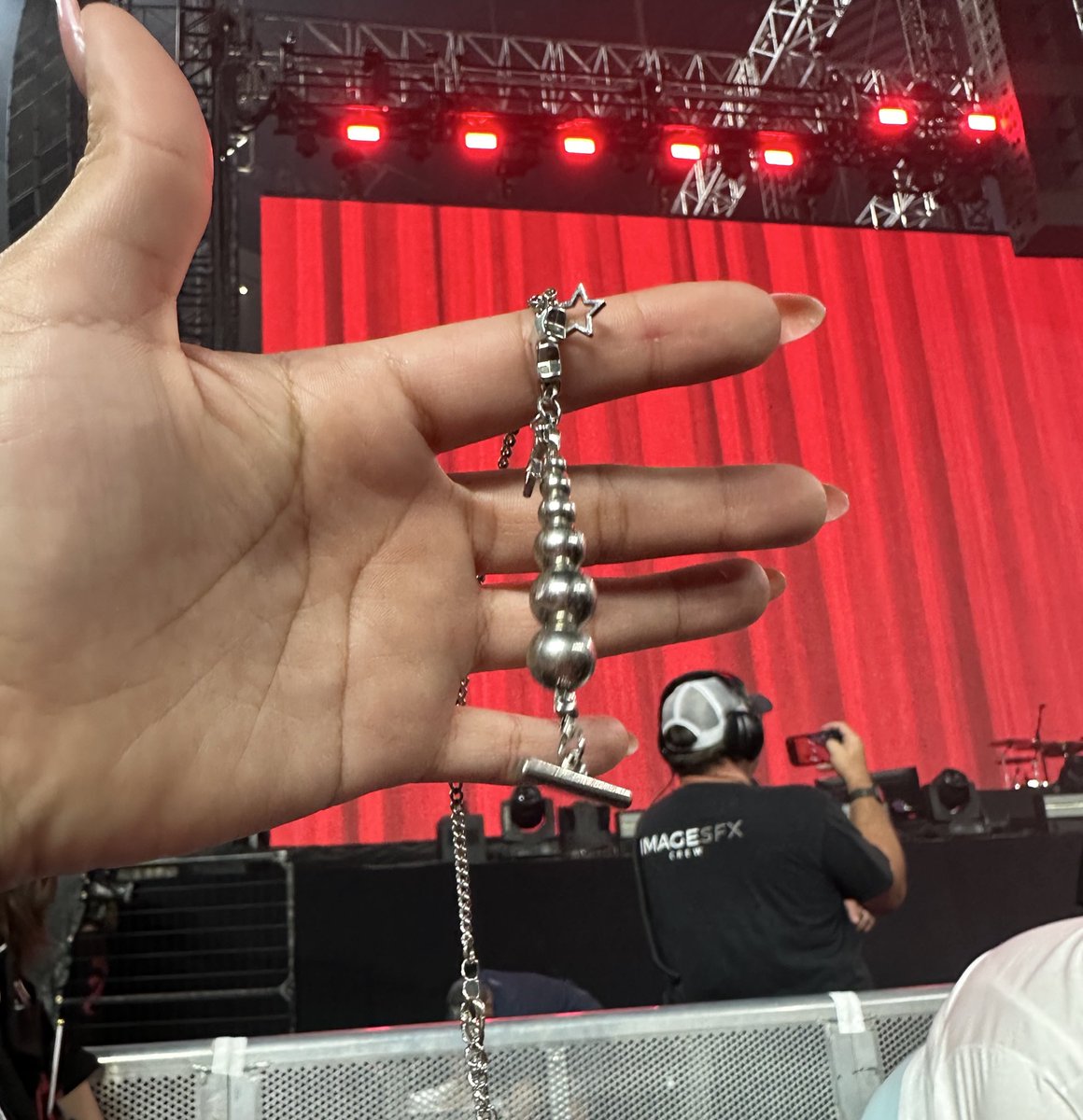 necklace did not survive the real