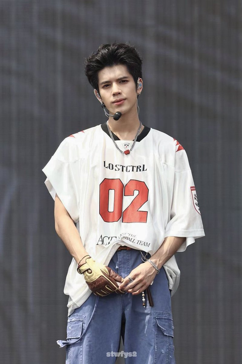 𝘟𝘜𝘌 tweet media