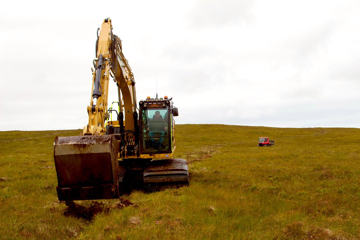 John Mackay Ltd’s team are back on the hill to complete our peatland restoration work. Good progress over the last two weeks. Thanks to <a href="/TheFlowCountry/">The Flow Country</a> <a href="/PeatlandACTION/">Peatland ACTION</a> for their continued management, support and advice #peatlandrestoration #theflowcountry #worldheritagesite