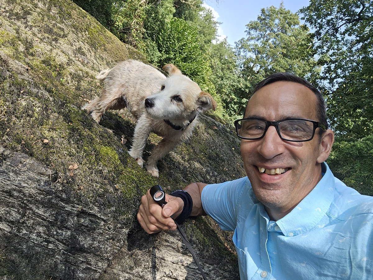 The Afon Teifi on a sunny day with the bestie buddy ...bliss 🙂🐾🏴󠁧󠁢󠁷󠁬󠁳󠁿