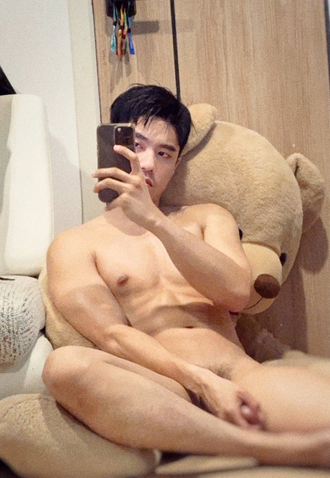 Turn On Dark Mode tweet media