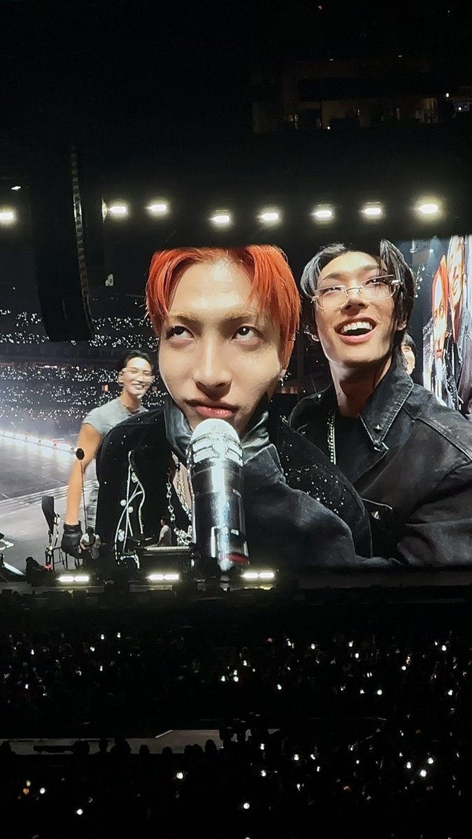 dankknee's tweet photo. my men are so fiNEEEE 
#ATEEZinArlington https://t.co/V0uJr7RHqM
