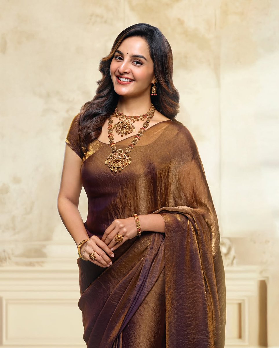 Ashish Nayak (@ashishnayak49) on Twitter photo Haye Meri Param Sundari ๐ฅฐ๐
<a href="/ManjuWarrier4/">Manju Warrier</a> #ManjuWarrier
#sareelove #jewellery #traditional
#Saree #Mollywood #Kollywood
#Kerala #Malayalam #Actress Haye Meri Param Sundari ๐ฅฐ๐
<a href="/ManjuWarrier4/">Manju Warrier</a> #ManjuWarrier
#sareelove #jewellery #traditional
#Saree #Mollywood #Kollywood
#Kerala #Malayalam #Actress