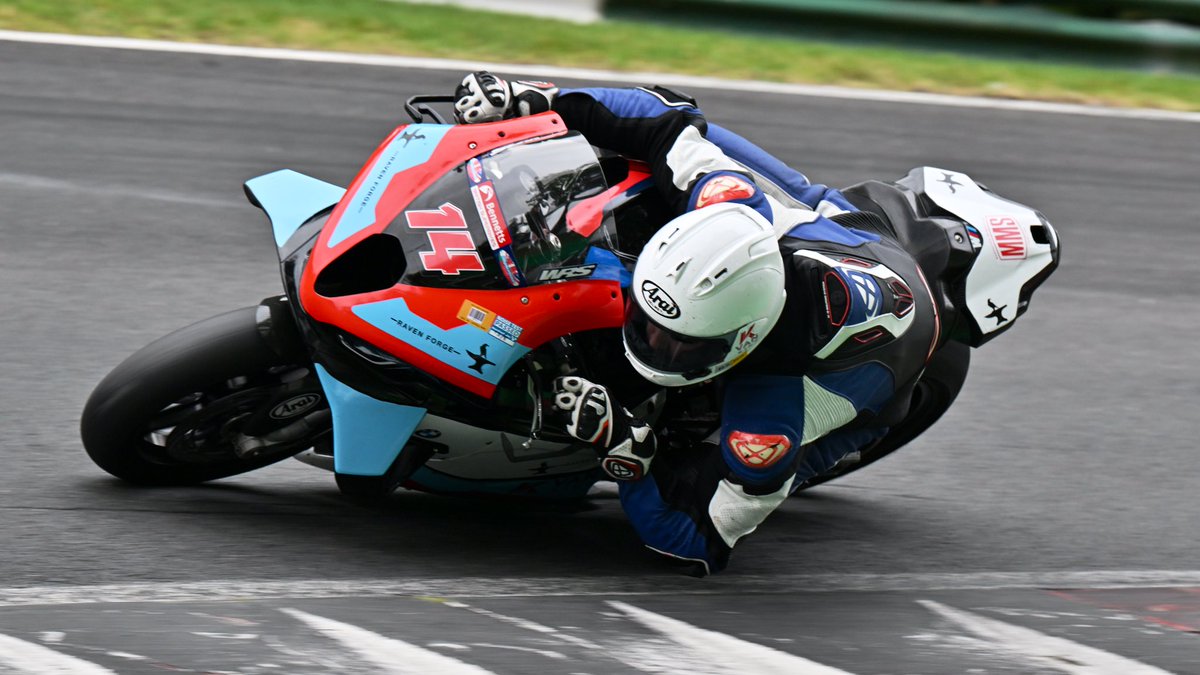 Gavin Elliott tweet media