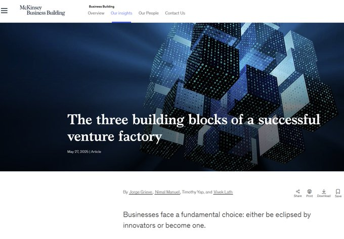 Yazed_almulhem's tweet photo. تقرير | العناصر الثلاث لبناء مصنع مشاريع ناجح، من @McKinsey

يستعرض التقرير أهمية بناء المشاريع الجديدة كوسيلة للابتكار وتوليد إيرادات جديدة، حيث يرى نصف الرؤساء التنفيذيين في الاستطلاع السنوي الخامس لماكينزي أن هذا الأمر يمثل أولوية استراتيجية من بين الأولويات الثلاث الأولى.

يؤكد التقرير أن البنائين (Venture Builders) ذوي الخبرة أكثر قدرة للنجاح بنسبة الضعف، ويحققون إيرادات تصل إلى 12 ضعفاً في السنة الخامسة للأعمال مقارنة بالمبتدئين، مما يبرز الحاجة إلى تطوير "عضلة بناء الأعمال."

من خلال مصنع مشاريع جديد (NVF)، الذي يُعرف كمنظمة مخصصة لإنشاء وإدارة أدوات موحدة وعمليات قابلة للتكرار وقدرات لدعم إطلاق أعمال جديدة، مع التركيز على حضانة وتوسيع الأفكار بسرعة.

يحدد التقرير ثلاث عناصر بناء أساسية لنجاح NVF، مستنداً إلى تحليل "البنائين الخبراء" الذين يطلقون مشاريع متعددة سنوياً بكفاءة عالية: 

🔹 العنصر الأول هو تطوير قدرات الحاضنة، حيث يعمل NVF كحاضن داخلي يوفر موارد مختبرة وموحدة مثل الأدوات والعمليات والممارسات الأفضل ورأس المال والخبرة والمواهب الرئيسية، بما في ذلك فريق أساسي من المؤسسين والبنائين، وخبراء عمليين في التصميم والتطوير والمنتجات والتحليلات البيانات، بالإضافة إلى بنية تحتية تقنية وبيانات مختارة.

🔹 العنصر الثاني هو الوصول إلى أصول الشركة الأم، حيث يساعد NVF المشاريع على استغلال المزايا التنافسية مثل البيانات والمنتجات، من خلال بروتوكولات واتفاقيات مستوى الخدمة للوصول إلى العملاء والموردين والدعم المالي والأنظمة الداخلية والقيادة العليا.

🔹 العنصر الثالثة هي تحسين المحفظة، التي تتطلب مهارات إدارة المحفظة لتوزيع المخاطر وزيادة الفوائد، بما في ذلك تأمين تفويض بناء الأعمال طويل الأمد، وتطوير أساس حقيقي لتقييم الفرص، وإدارة الأموال كمستثمر مخاطر، وتخصيص المواهب والموارد.