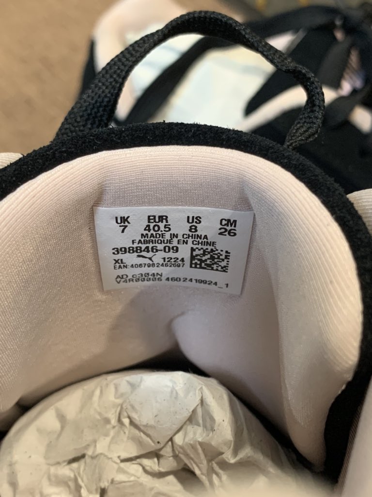 jasonwonie's tweet photo. lfb wts 

puma speedcat og blackpink🖤💖

rfs: wrong size

dm me for more info! https://t.co/GtxRnR0Rje
