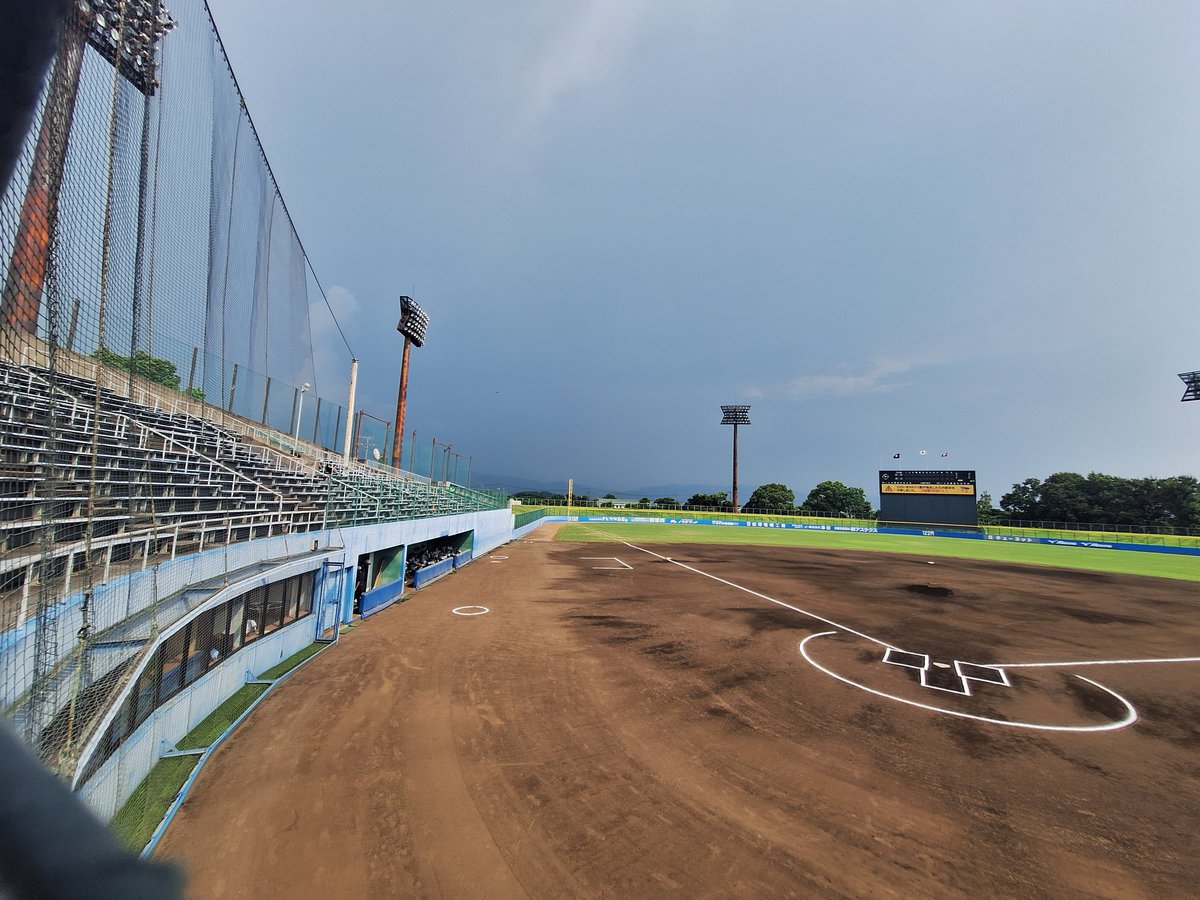 城南地区新人戦
牛深・上天草・天草拓心ー南稜

雷接近のため試合開始を見合せています