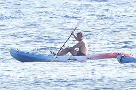 MickaelLaffont's tweet photo. @Escalet83 Ce #MacronLeFleau est tellement prévisible dans le mauvais à #Bregancon chaque été oubliant son #rechauffementmoncul,du marketing à 2 balles en changeant de sport nautique pour renouveller son image, tout est faux , tout est mal calculé, tout est minable chez ce personnage https://t.co/7gVNJpbbVG