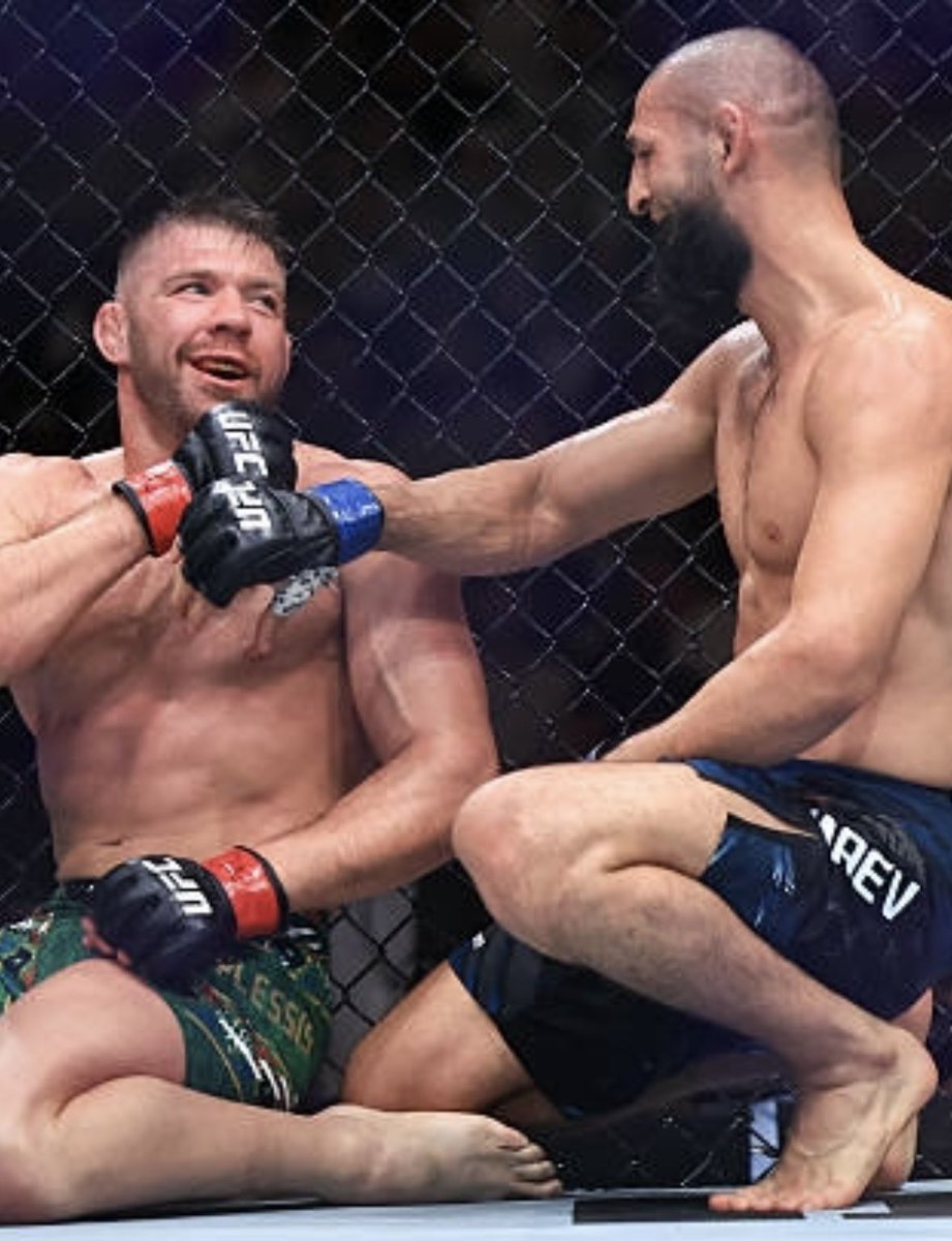 #RESPECT | “Respect to that guy. The only champion who was saying my name. This guy has a big heart. A real lion. An African, real lion” — Khamzat Chimaev