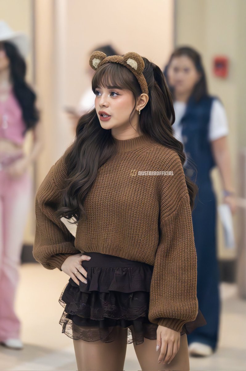 dusbiofc's tweet image. 𝐒𝐀𝐒𝐒𝐘 𝐉𝐄𝐑𝐑𝐘 𝐈𝐒 𝐀𝐓 𝐊𝐂𝐂 𝐆𝐄𝐍𝐒𝐀𝐍!

Cheffies from General Santos, are you ready? Our Sassy Unica Hija, 𝗕𝗶𝗮𝗻𝗰𝗮, will be at the 𝗞𝗖𝗖 𝗖𝗼𝗻𝘃𝗲𝗻𝘁𝗶𝗼𝗻 𝗮𝗻𝗱 𝗘𝘃𝗲𝗻𝘁𝘀 𝗖𝗲𝗻𝘁𝗲𝗿 with the other Kapamilya ex-housemates. Catch her pretty face and…