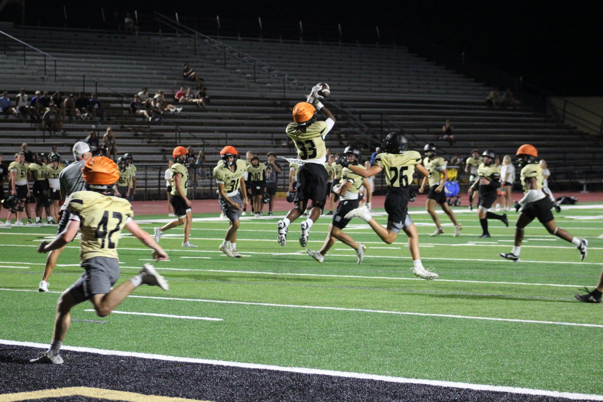 Had a good time with <a href="/BuffSportsRadio/">McAlester Sports Radio</a> <a href="/brandongreen_15/">Brandon Green</a> <a href="/DowntownNB/">Nate Brown</a> and <a href="/DerekHatco10/">Derek Hatridge</a> at the Buffs Media Day and Black and Gold Scrimmage.