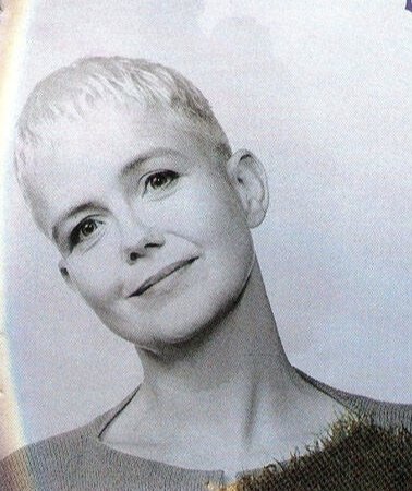 elsotaescala's tweet photo. #bersions
1196.- #MathildeSanting and #TheWholeBand "Carried Away" (#KevinBacon, #StephenFellows, #MikGlaisher, #AndyPeake) #TheComsatAngels -1986-
https://t.co/FNsRtraOz1 https://t.co/BBxugdmgSR