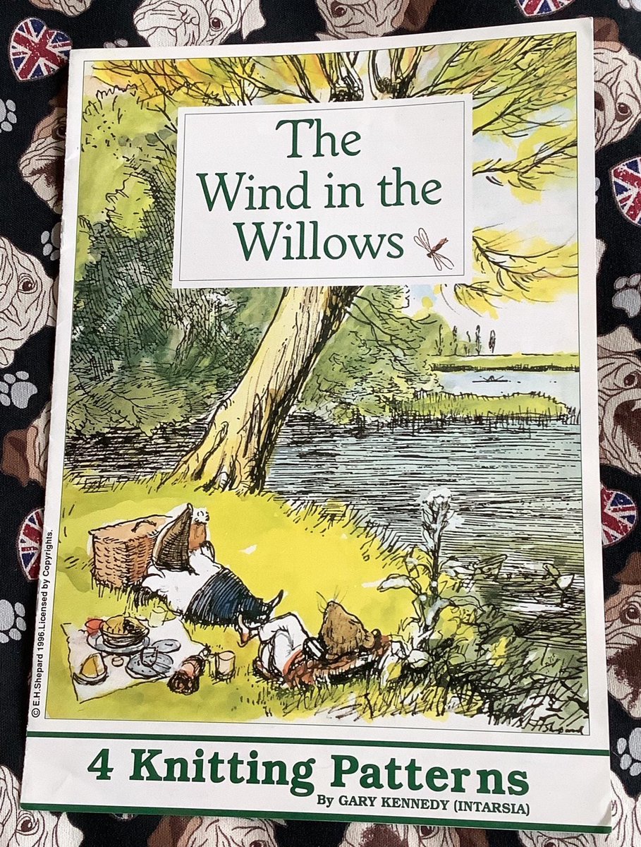 Happy #SundayMorning to all at #EarlyBiz We have some FABULOUS Vintage Knitting Pattern Booklets available in our Emporium Etsy.com/Shop/WatsonsVi… Here ⬇️ are a few of our latest additions and we have a whole knitting section with over 100 items available! Fun Xmas Knits.