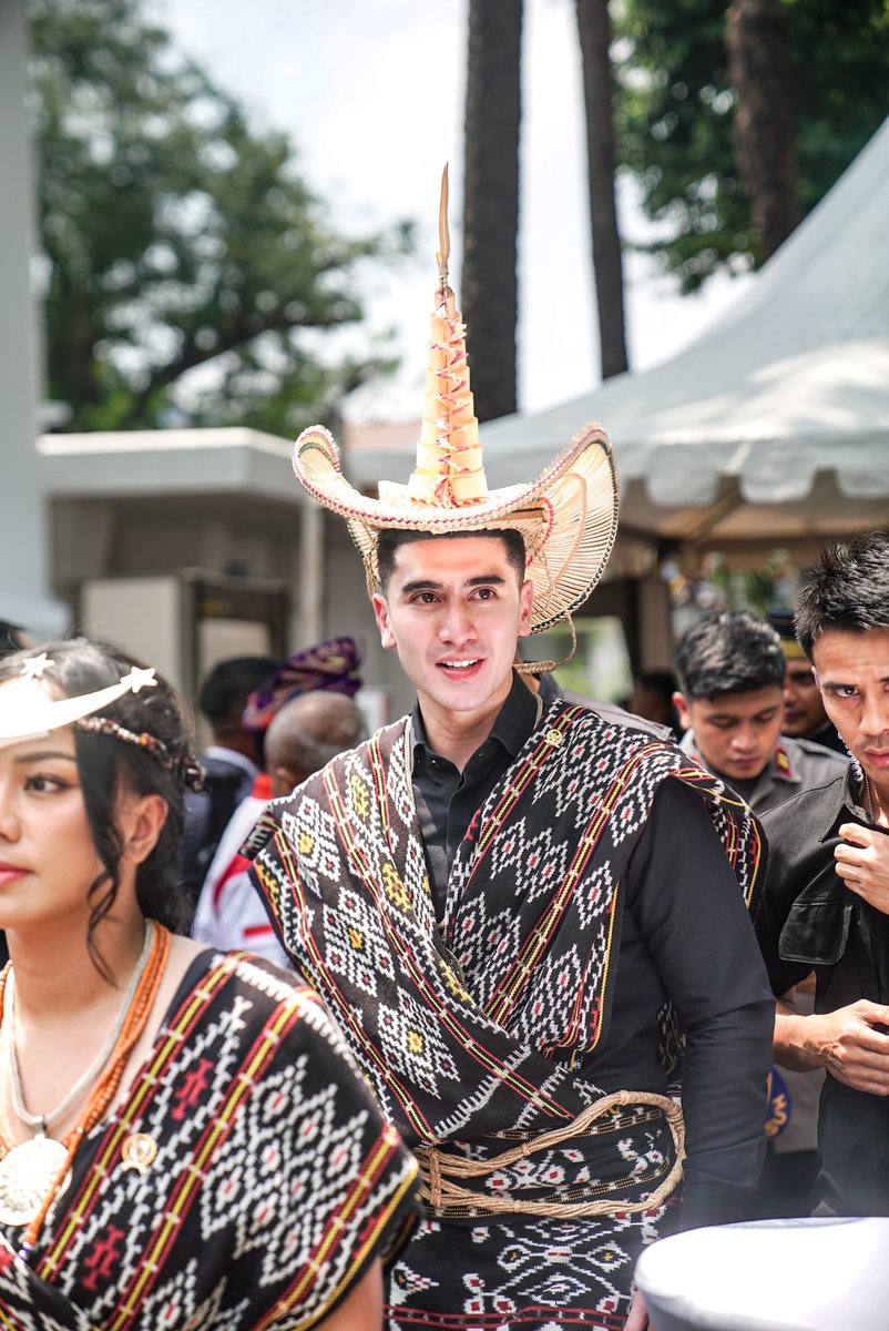 BramastaVerrell's tweet photo. Sebuah kebanggaan saya bisa menjadi bagian dari sebuah negara bernama Indonesia. Kaya dalam budaya, sumber daya alam dan tentunya  adat istiadat yang berwarna. Nusa terindah, surga yang tersembunyi di Timur Indonesia.

Dirgahayu Republik Indonesia ke-80!🇮🇩 https://t.co/OPLOfRQgof