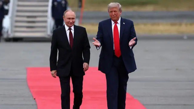 While McDonalds left Russia in 2022, BK remained and took a massive share of the Russian fastfood market. Most Russians prefer Burger King over McD anyway. Some americans do silly things, some are pals and partners, just like in politics😛🇷🇺