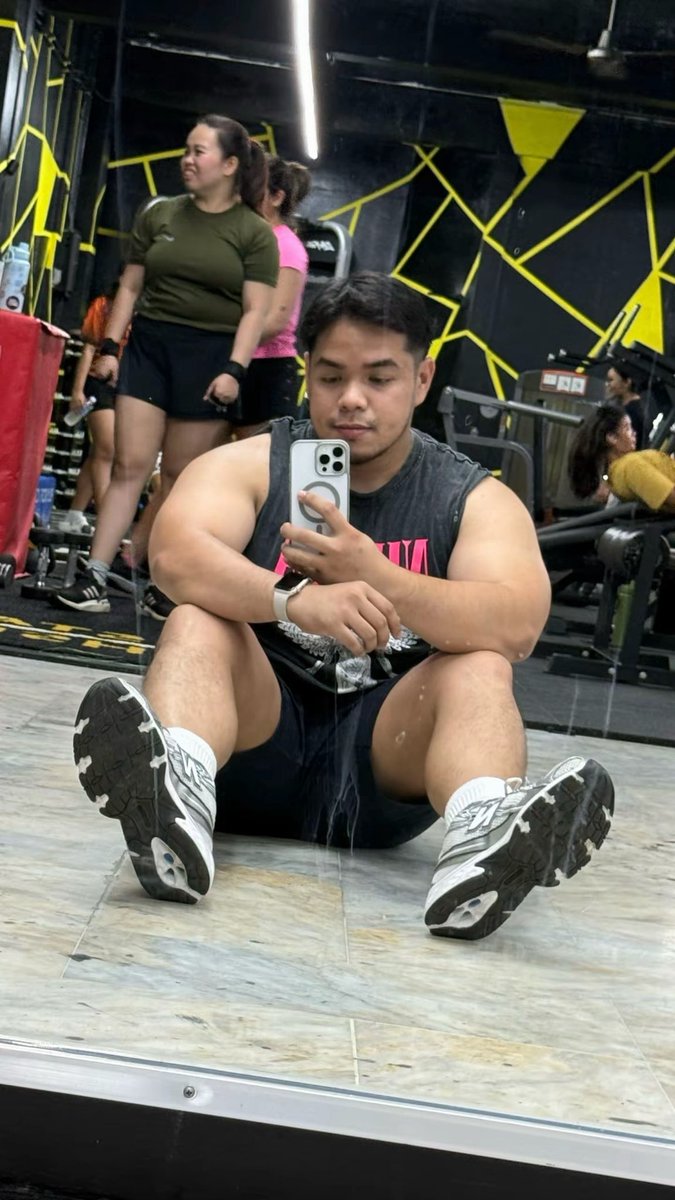 M 🅰️ K tweet media