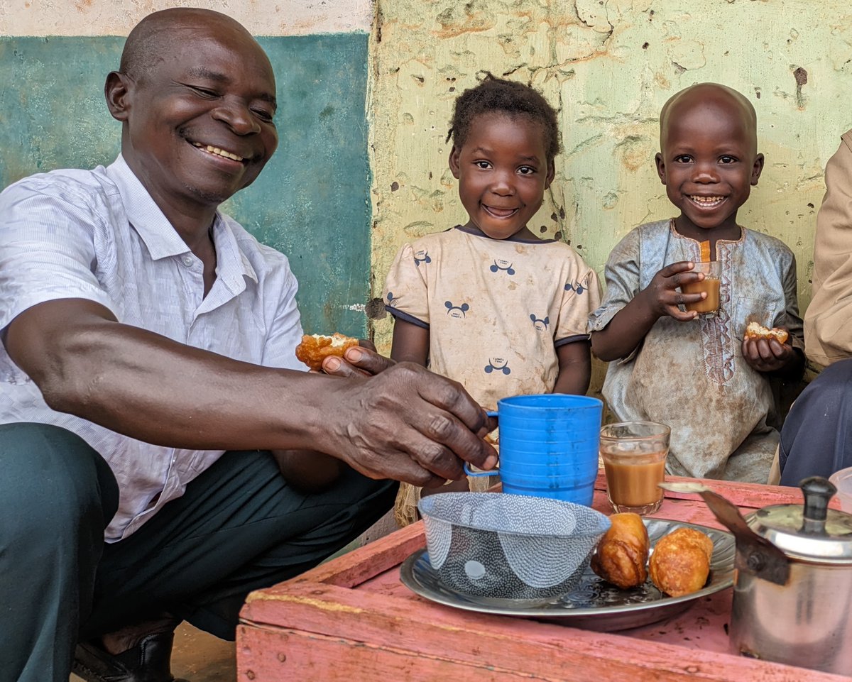 It's Sunday, and Alain Pierre starts the day in Bria having breakfast with his children Ben and Antoinette.

For children, family meals not only nourish the body, but build confidence and a sense of being loved.

#ForEveryChild #Confidence