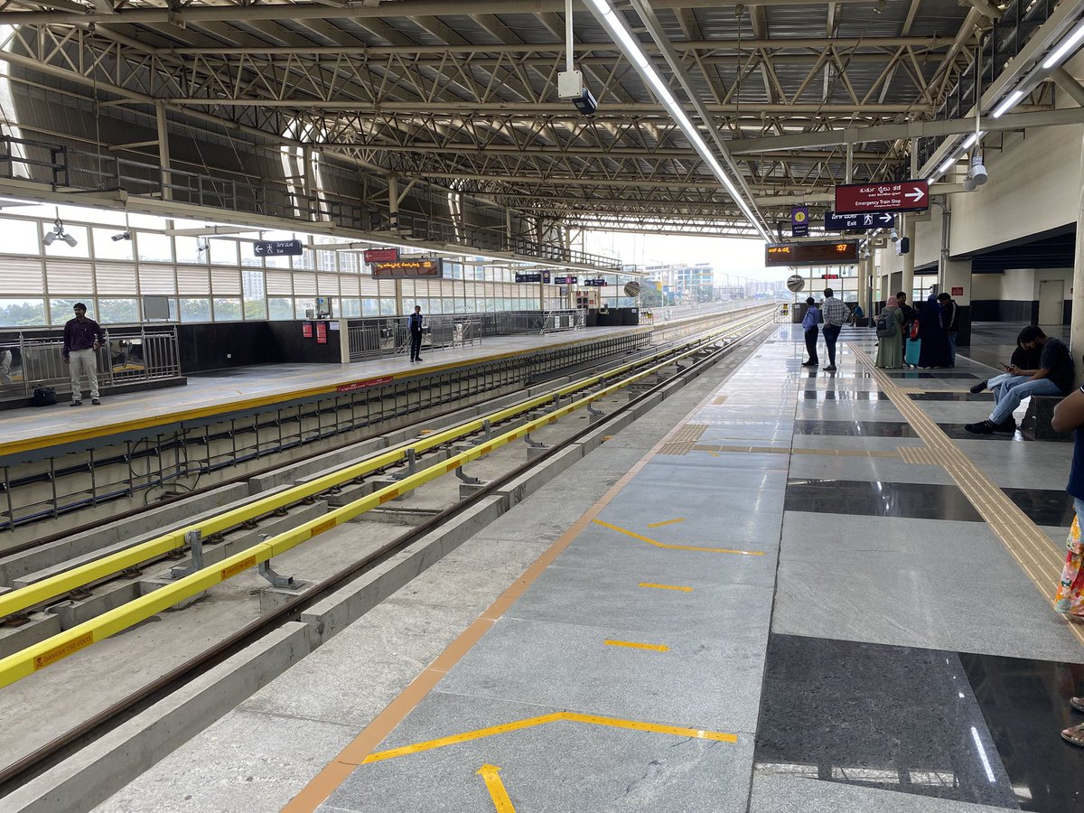 sumanthchandar's tweet image. #NammaMetro #YellowLine
Ditching the car and travelling from South-East To West Bengaluru.
@WF_Watcher @ChristinMP_ @Tejasvi_Surya