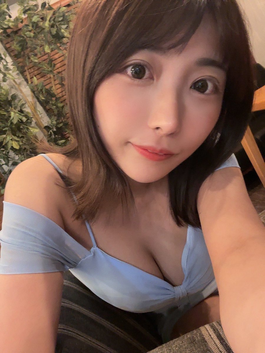 改めて昨日は撮影会からのバーイベ？ありがとうございました💖
めちゃくちゃ楽しかったね〜❣️
シャンパンもたくさん飲んでだいぶ酔って気持ちよく帰宅しました🥹
来月はリリイベからのオフ会もあるのでまたよろしくね✨️ https://t.co/h1C61iFYee