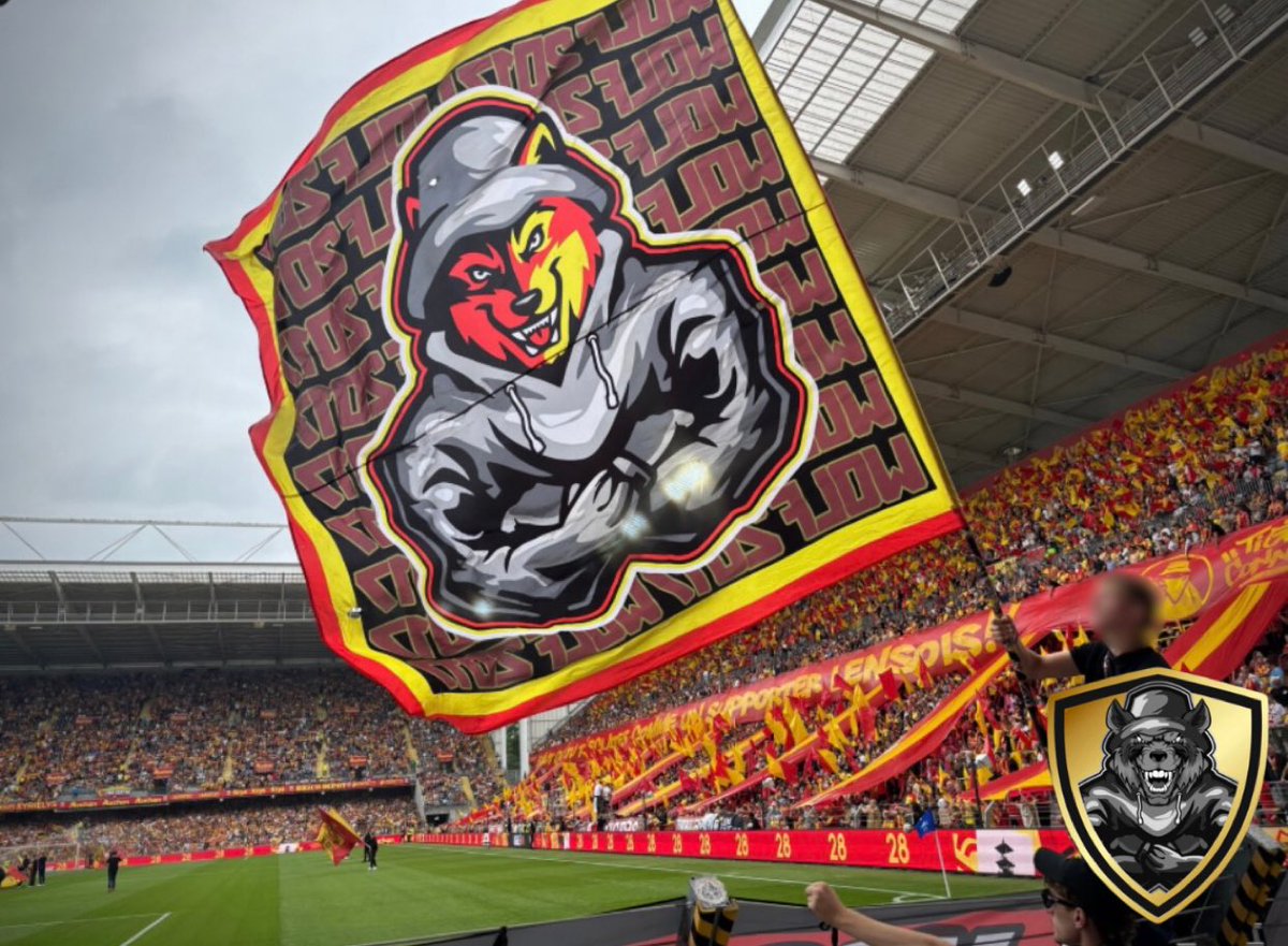 AssoWolf17's tweet photo. • LENS - LYON [ 0 - 1 ] LE 16/08/25 •
#RCLOL #FierDEtreLensois #WOLF17 https://t.co/OLWYVVBSuQ