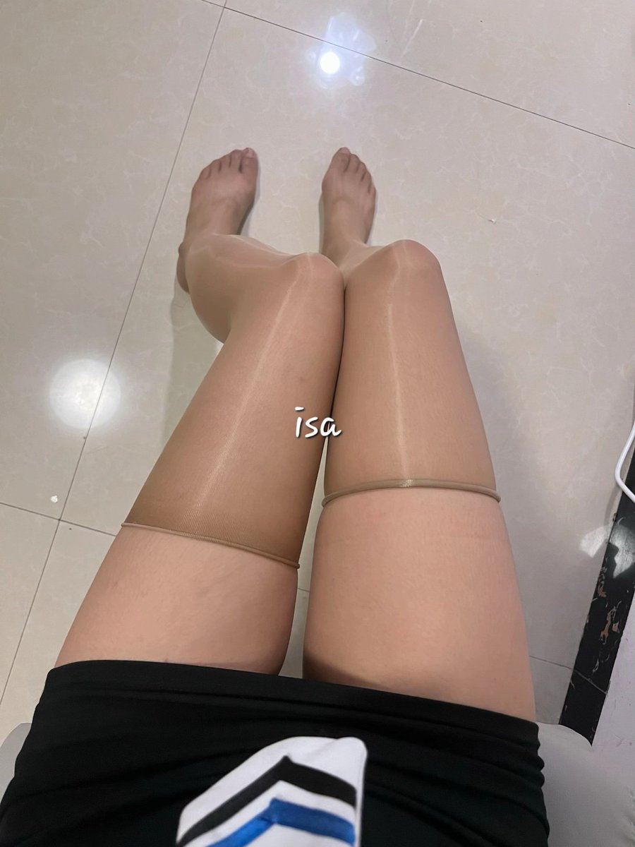 ijsi_19's tweet photo. 谁敢闻😅 https://t.co/YRWfTbXOWq