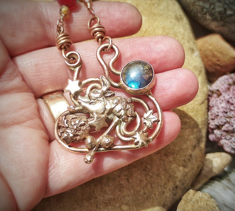 LizShewan's tweet photo. Especially good whilst moving towards and through new beginnings, the dawn of time, planetary awakenings, a fertile time.

Available here 👉 https://t.co/JwWxet7xEJ

#Naturelovers #Elizabethsboutique #Dorsetartist https://t.co/rsynBIbx2J