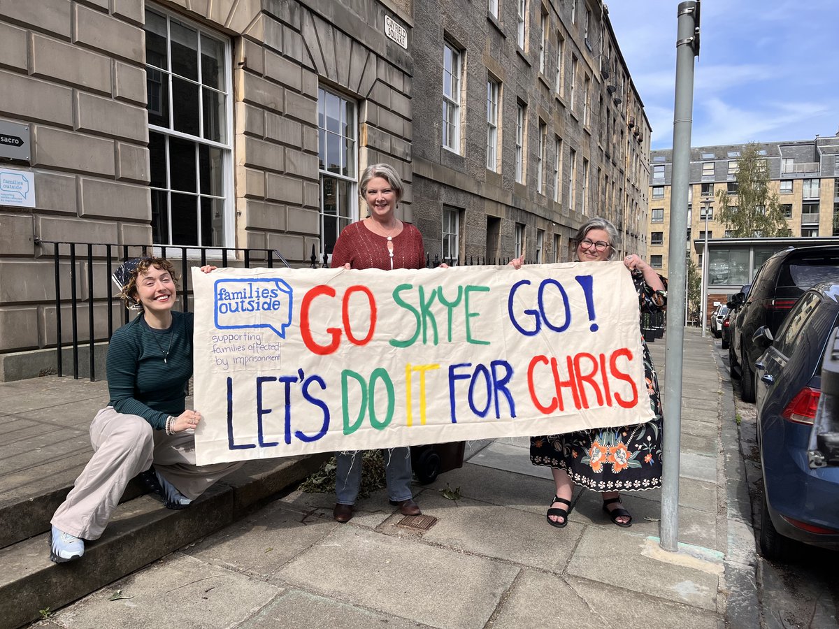 🏃‍♀️ Today’s the day! Skye’s running the half marathon in memory of her brother Chris and has smashed her fundraising goal! 🎉 You can still donate &amp; support her. Spot us with our banner? Come say hi! 💙
👉 totalgiving.co.uk/mypage/skyesha…