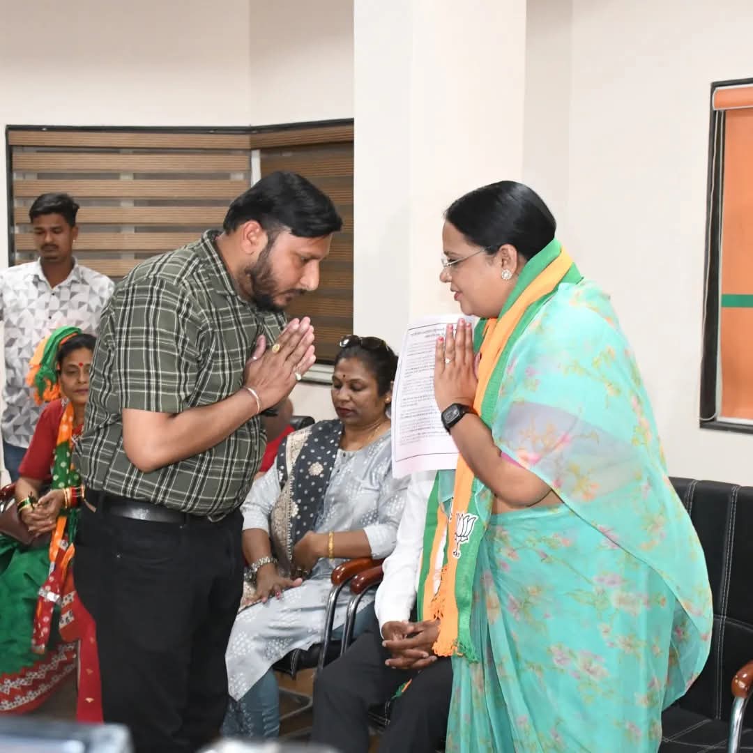 initindwivedi's tweet photo. राज्यसभा सांसद एवं @BJP4MP की प्रदेश महामंत्री सुश्री @KavitaPatidar_ जी को जन्मदिन की हार्दिक बधाई एवं शुभकामनाएं । 

बाबा महाकाल एवं भगवान श्री हरि विष्णु से आपके उत्तम स्वास्थ्य एवं दीर्घायु  की कामना करता हूं। https://t.co/o0fvhFodH0