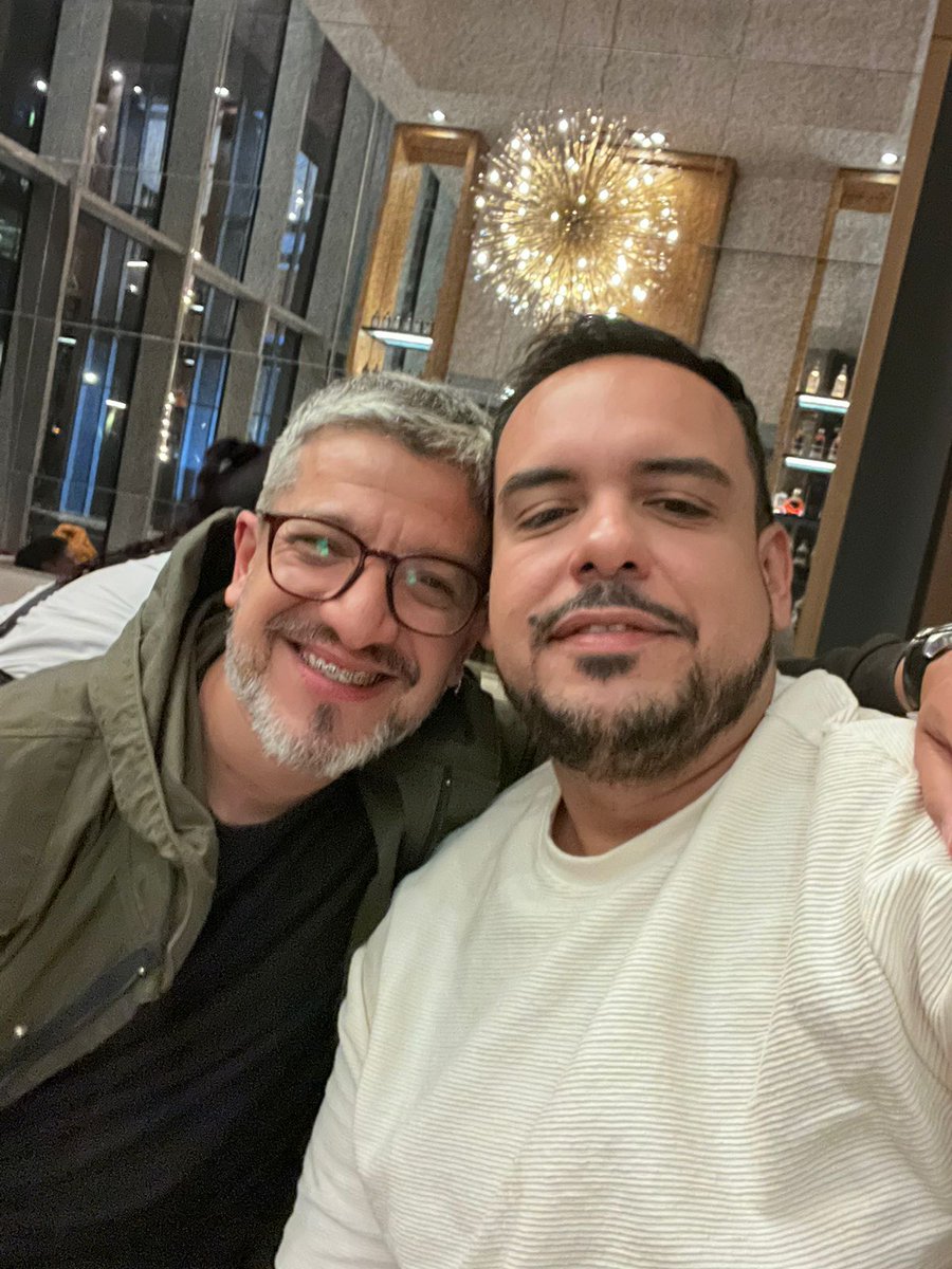 bulmanguzman's tweet photo. Felicidad al 100% 😍 @luisduarte84 https://t.co/nGEmElrRq6