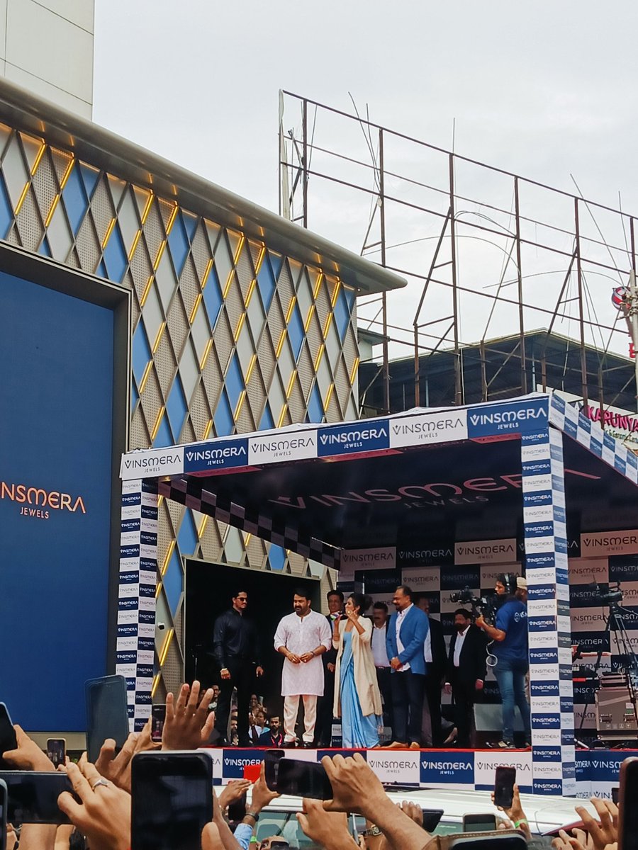 ⇜𝐋⛥𝐇𝐎𝐋𝐈𝐂⇝ tweet media