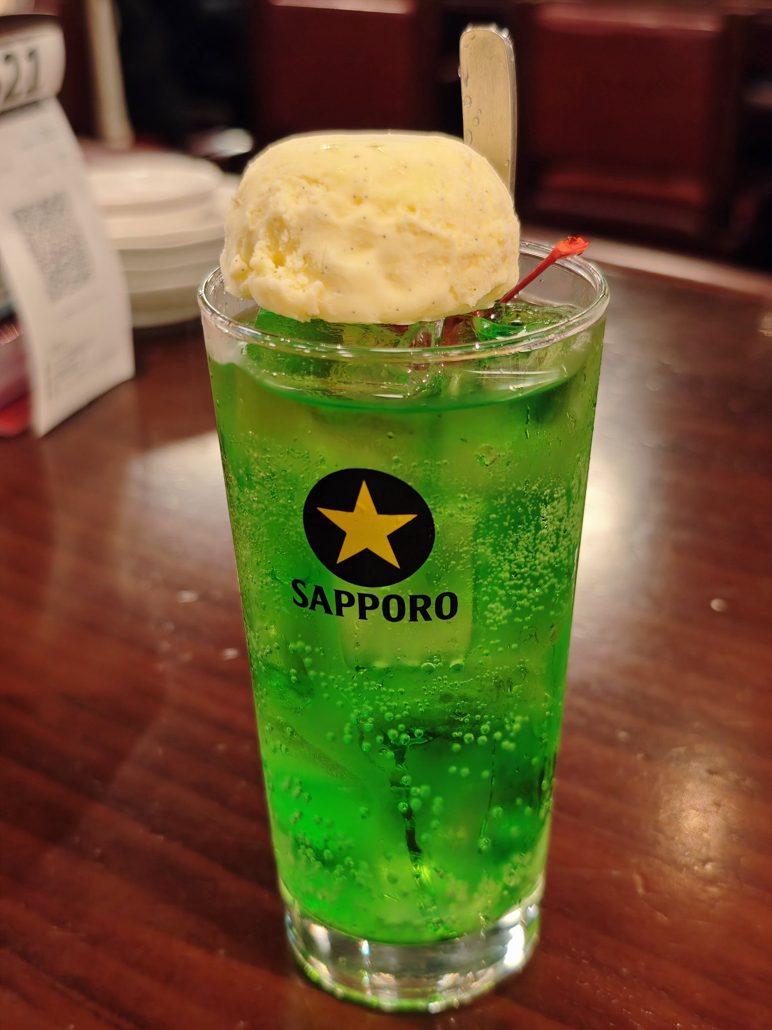 【クリームソーダです】 soukai_4521718584133