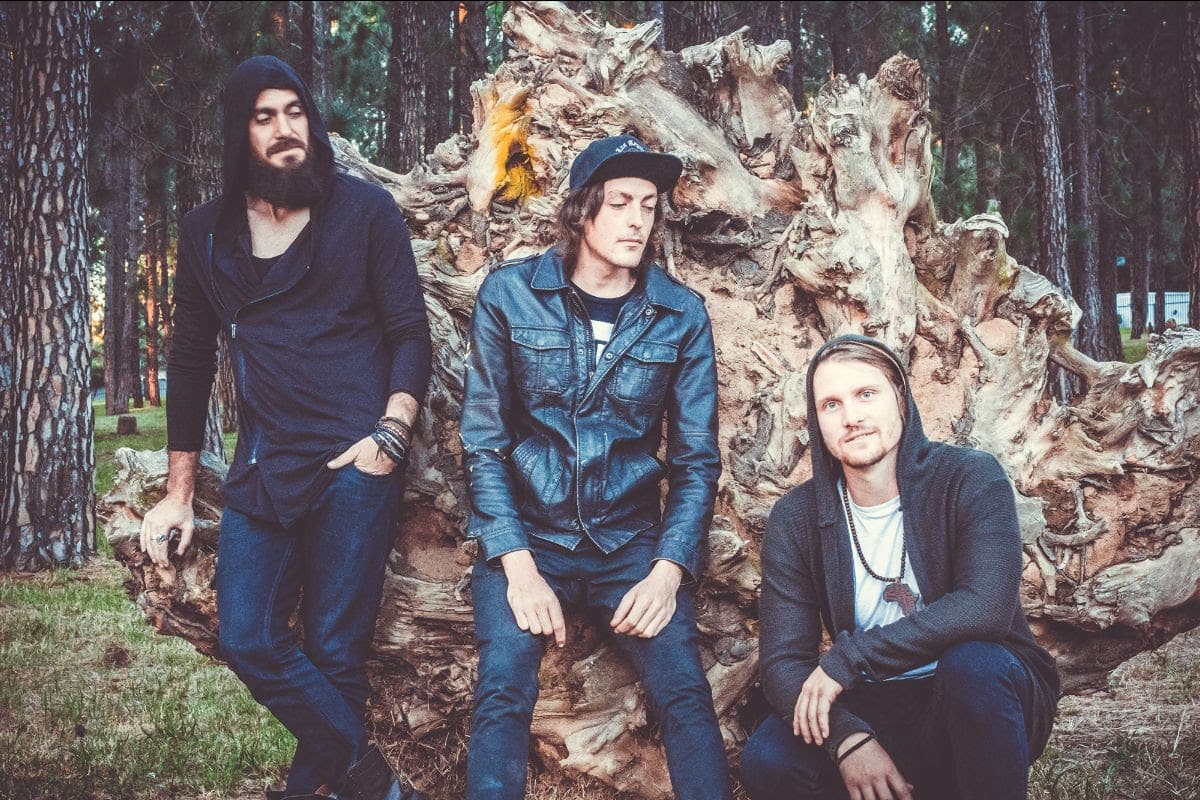 Remember This? - Savage Lucy unveil the video for new single: "Vagabond" #Johannesburg #Rock #SavageLucy #SouthAfrica #Vagabond
samusiczone.co.za/savage-lucy-va…