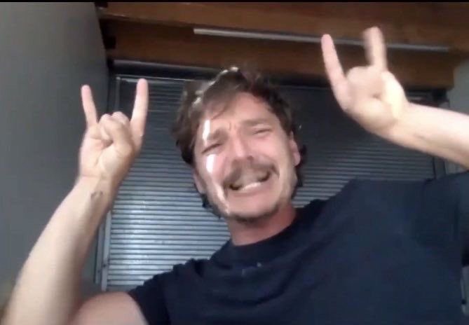 페드로파스칼 이분 너무 짤 달란트가 미치신거같음