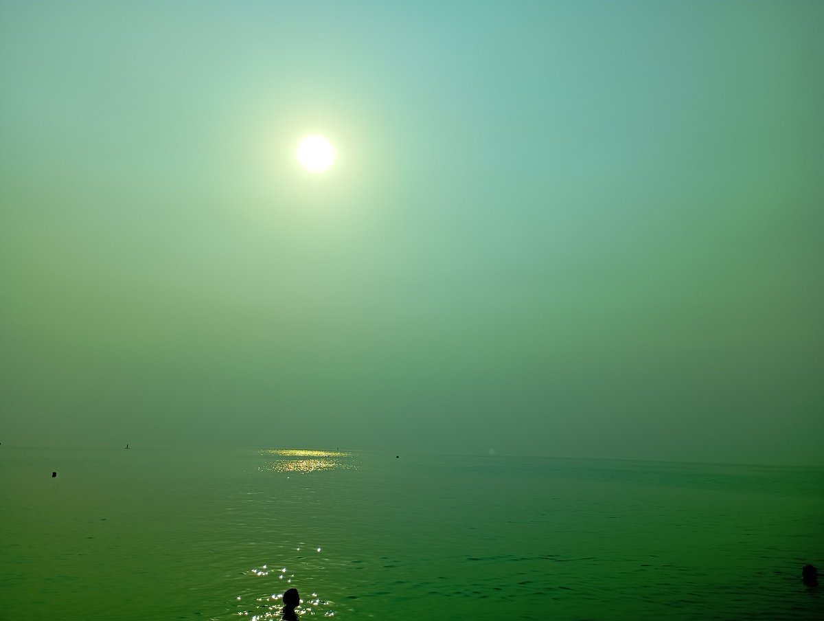 Matí de diumenge dominat per la calitja 

#Badalona