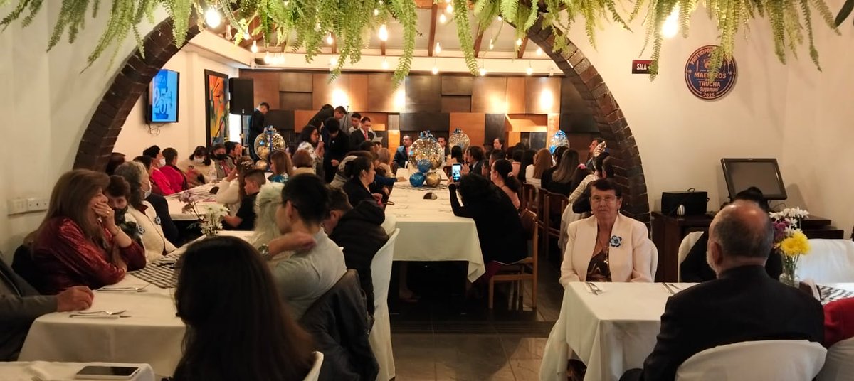 Con inmensa alegría celebramos el Cumpleaños #25 del <a href="/PartidoMIRA/">Partido MIRA</a> en #Sogamoso. Agradecemos la compañía de nuestra Vocera Dptal <a href="/NancyZapataP/">Nancy Yaneth Zapata Pachón</a> y expresamos toda la gratitud a los líderes y lideresas que son nuestro mayor tesoro.  <a href="/Virguez/">Manuel Virgüez Piraquive</a> <a href="/irmalherrera/">Irma Luz Herrera Rodríguez🏛️🇨🇴</a> <a href="/AnaPaolaAgudelo/">AnaPaolaAgudelo</a>